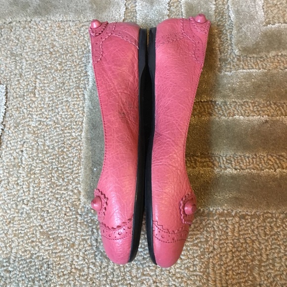 BALENCIAGA - Arena Perforated Ballet Flat, size 8 but fits 7.5 instead. - Picture 5 of 9